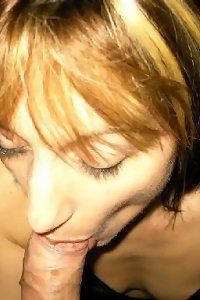 super-steamy mommy giving oral pleasure
